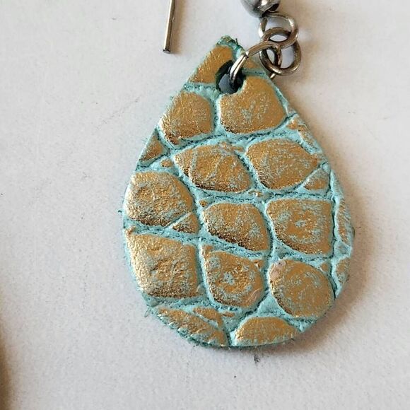 Iridescent teardrop leather earrings tortoise gold teal shiny glam dangle - Picture 2 of 3